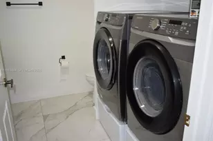 10255 NW 51Nd Ln, Doral, FL 33178 - Photo 13