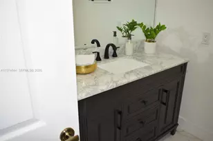 10255 NW 51Nd Ln, Doral, FL 33178 - Photo 19