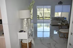 10255 NW 51Nd Ln, Doral, FL 33178 - Photo 5