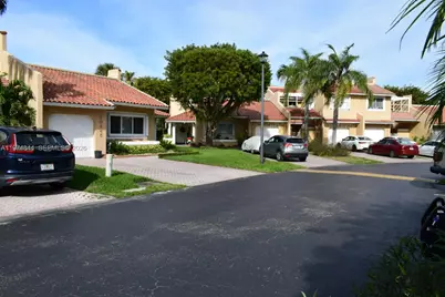 10255 NW 51Nd Lane #10255, Doral, FL 33178 - Photo 3