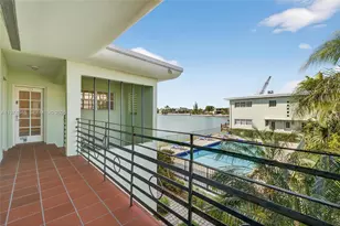 8600 Byron Ave, Miami Beach, FL 33141 - Photo 23