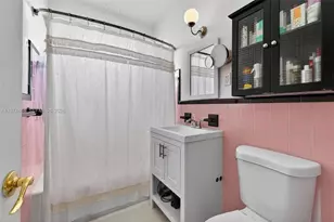 8600 Byron Ave, Miami Beach, FL 33141 - Photo 21