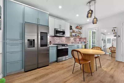 8600 Byron Ave #8600-9, Miami Beach, FL 33141 - Photo 13