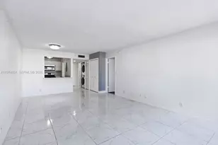 140 Lakeview Dr, Weston, FL 33326 - Photo 27