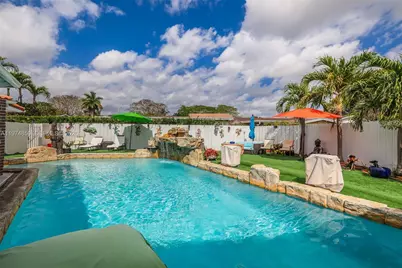 11751 SW 30th St, Miami, FL 33175 - Photo 43