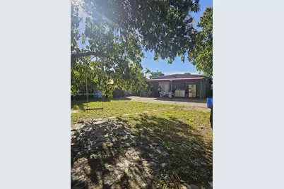 183 E 44th St, Hialeah, FL 33013 - Photo 57