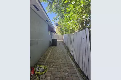 183 E 44th St, Hialeah, FL 33013 - Photo 5