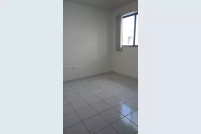 2765 W 62nd Pl #203, Hialeah, FL 33016 - Photo 3