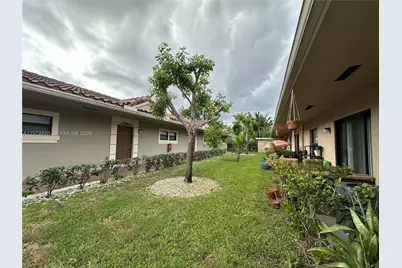 1045 NE 10th Ave #1, Fort Lauderdale, FL 33304 - Photo 27