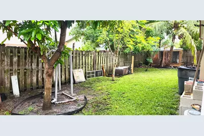 7707 SW 8th St #0, North Lauderdale, FL 33068 - Photo 11