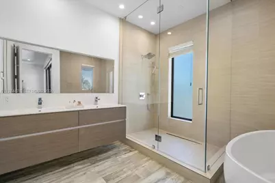 332 Balboa St, Hollywood, FL 33019 - Photo 35