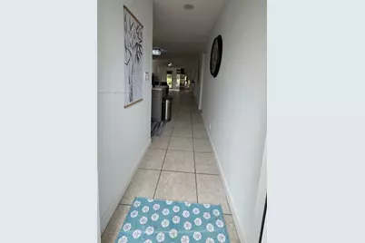 405 Bennington Ln #405, Lake Worth, FL 33467 - Photo 3