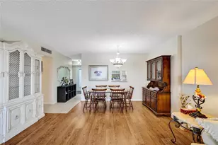 324 SE 10th St, Dania Beach, FL 33004 - Photo 57