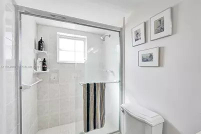 324 SE 10th St #208, Dania Beach, FL 33004 - Photo 25