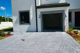 34492 SW 191st Ave, Homestead, FL 33034 - Photo 1