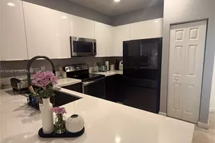 10233 NW 89th Terrace, Doral, FL 33178 - Photo 11