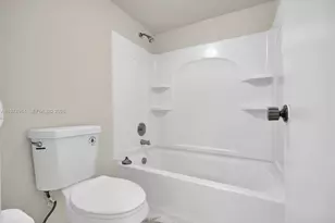 7601 SW 105th Ave, Miami, FL 33173 - Photo 31