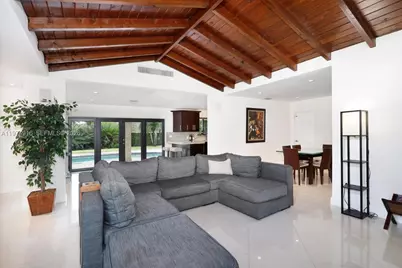 8520 SW 103rd St, Miami, FL 33156 - Photo 5