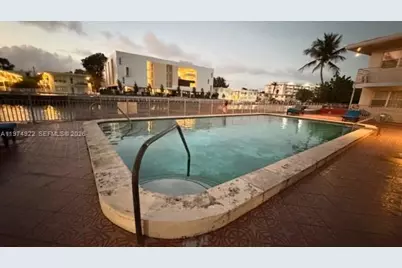 1275 Marseille Dr #40, Miami Beach, FL 33141 - Photo 5