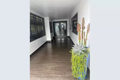 5845 Collins Ave #106, Miami Beach, FL 33140 - Photo 9