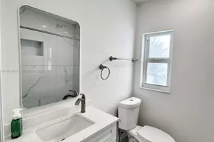 3461 NW 6th St, Miami, FL 33125 - Photo 15