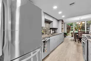 9410 Live Oak Pl, Davie, FL 33324 - Photo 13