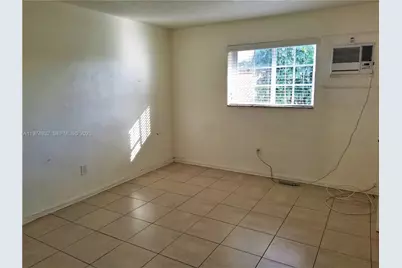 50 W 4th St #13, Hialeah, FL 33010 - Photo 5