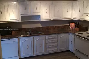 1800 Collins Ave, Miami Beach, FL 33139 - Photo 17