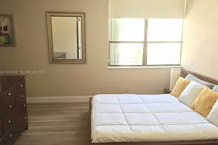 1800 Collins Ave, Miami Beach, FL 33139 - Photo 13