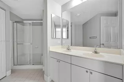 17150 N Bay Rd #2802, Sunny Isles Beach, FL 33160 - Photo 21