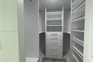 2681 N Flamingo Rd, Sunrise, FL 33323 - Photo 15