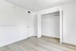 620 SW 10th St, Miami, FL 33130 - Photo 11
