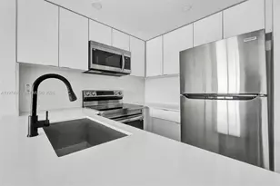 620 SW 10th St, Miami, FL 33130 - Photo 5