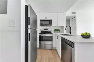 620 SW 10th St, Miami, FL 33130 - Photo 3