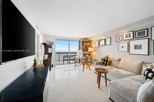 2333 Brickell Ave, Miami, FL 33129 - Photo 7