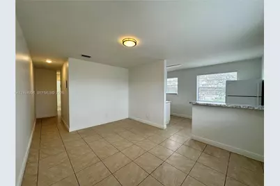 5621 SW 36th Ct #201, Davie, FL 33314 - Photo 1