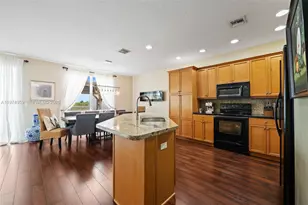 15562 SW 54th Ct, Miramar, FL 33027 - Photo 9