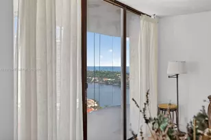 19355 Turnberry Way, Aventura, FL 33180 - Photo 15