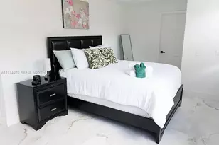 1649 NE 8th Ave, Fort Lauderdale, FL 33305 - Photo 11