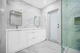 8265 SW 145th St, Palmetto Bay, FL 33158 - Photo 9