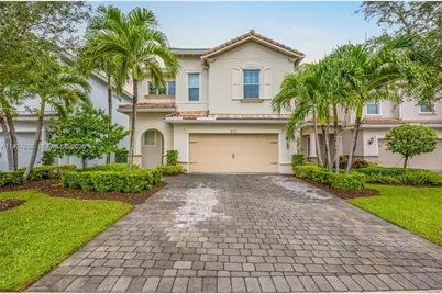 932 Banyan Dr #, Hollywood, FL 33021 - Photo 1