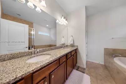 932 Banyan Dr #, Hollywood, FL 33021 - Photo 15