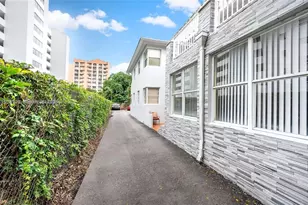 320 SW 29th Rd, Miami, FL 33129 - Photo 25