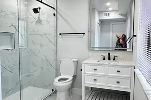 320 SW 29th Rd, Miami, FL 33129 - Photo 11