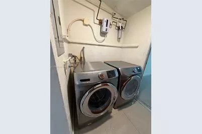 2655 Island Dr, Miramar, FL 33023 - Photo 7