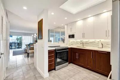 450 Paradise Isle Blvd #204, Hallandale Beach, FL 33009 - Photo 17