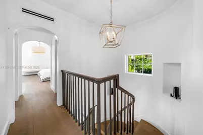 939 W 47th Ct, Miami Beach, FL 33140 - Photo 23