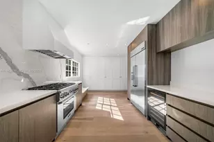 939 W 47th Ct, Miami Beach, FL 33140 - Photo 21