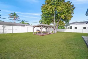 529 NE 109th St, Miami, FL 33161 - Photo 27