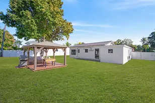 529 NE 109th St, Miami, FL 33161 - Photo 25